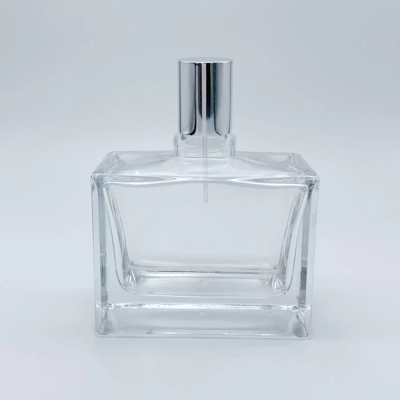 Flacon de Parfum Carré Élégance