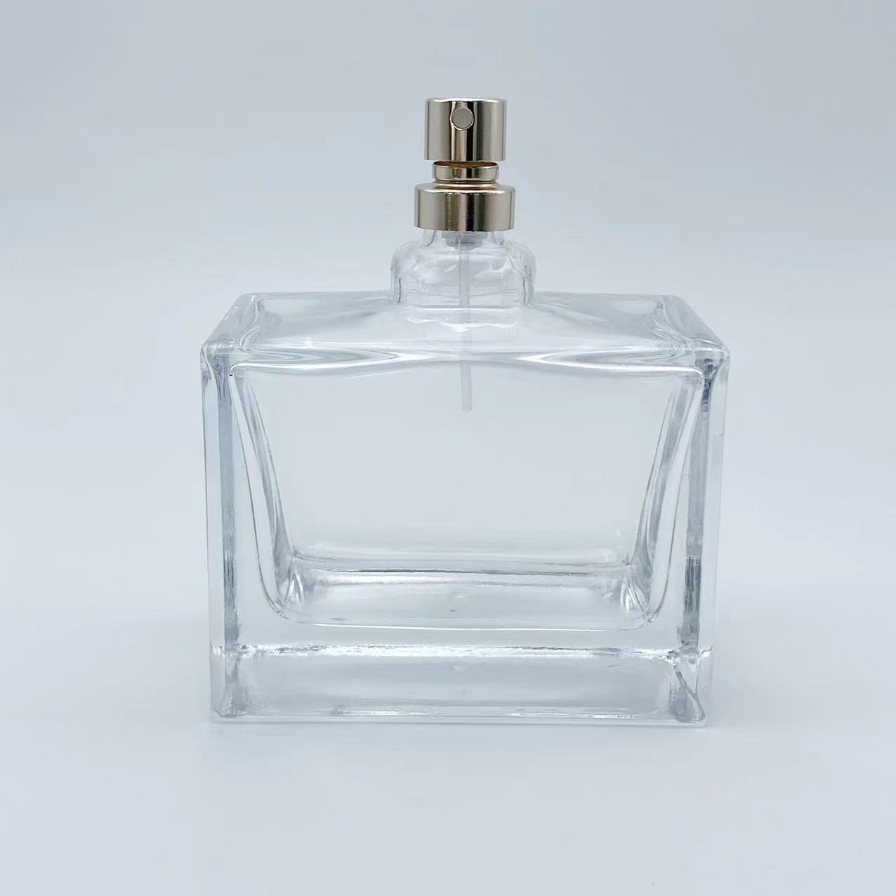 Flacon de Parfum Carré Élégance