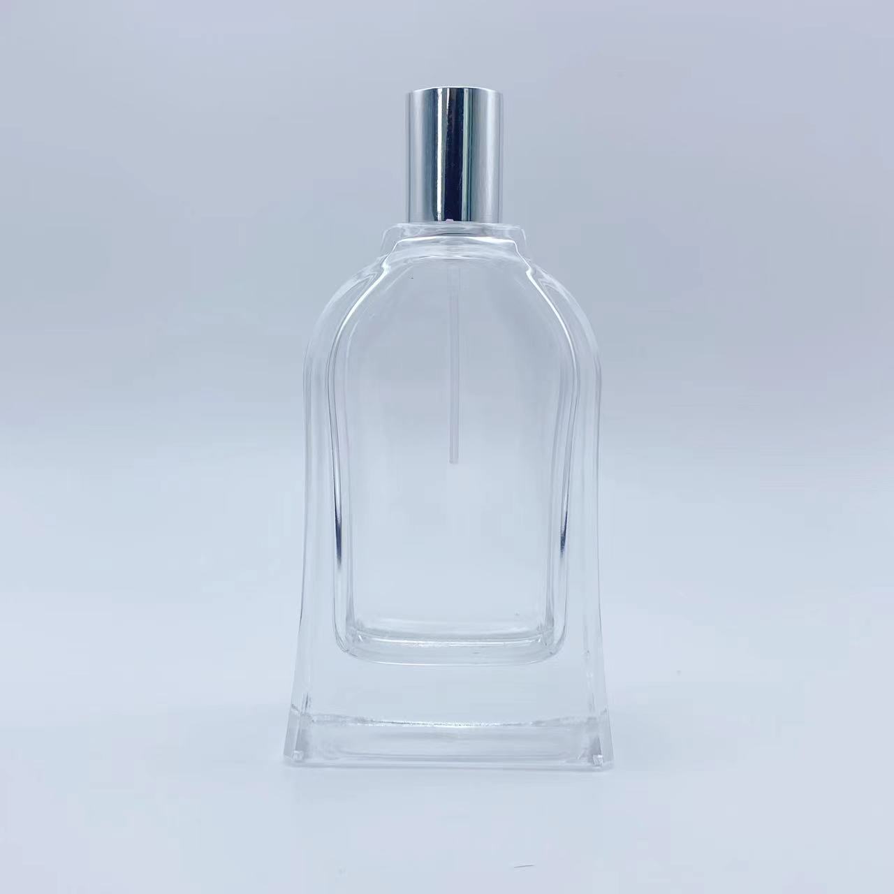  Unique Thick-Bottom Round Shoulder Perfume Bottle.jpg